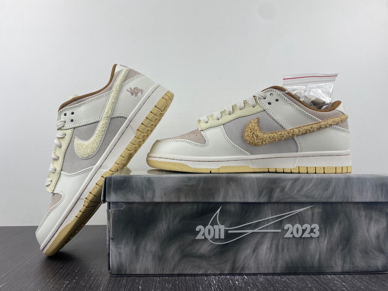 Nike Dunk Low  FD4203-211